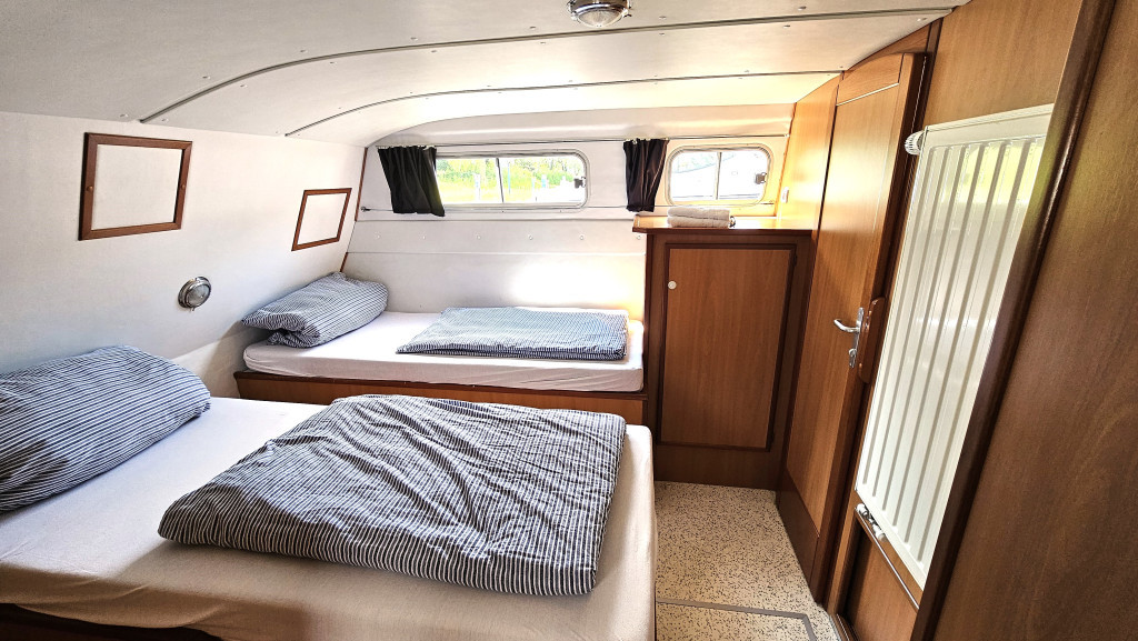 Yacht CHANTIER CPC - Tarpon 37 DP "Gaia"