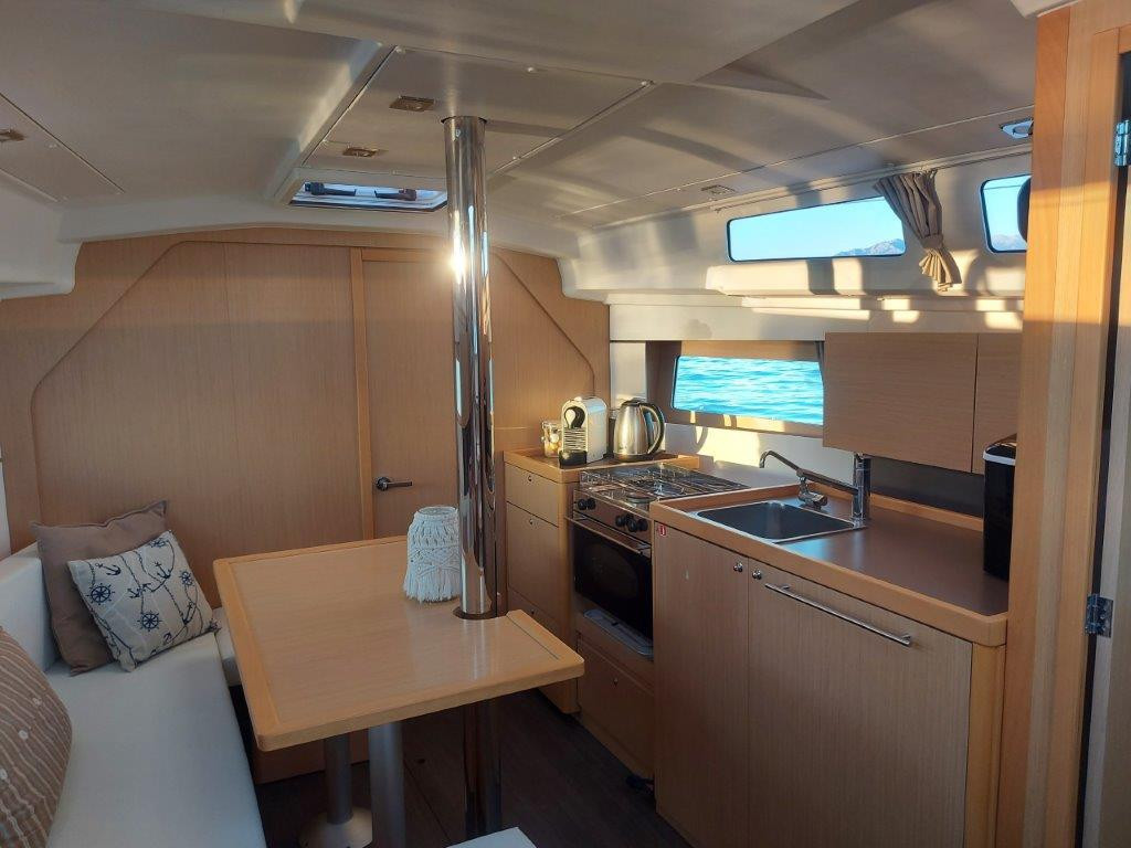 Yacht BENETEAU - Oceanis 35 "Lorenzo"