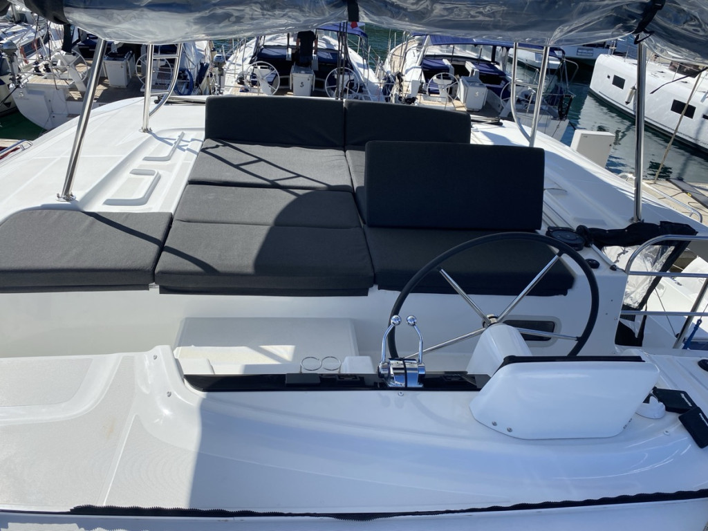 Yacht LAGOON - 46 "Hercules"