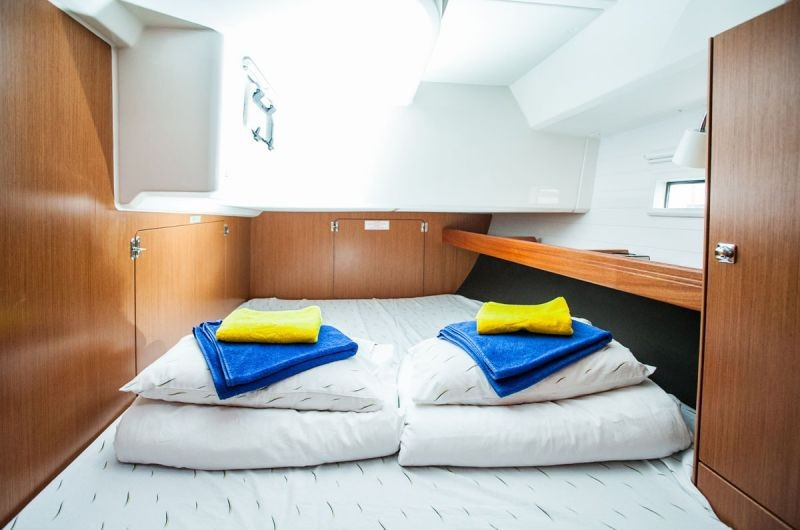 Yacht BAVARIA - Cruiser 46 "Lovro"