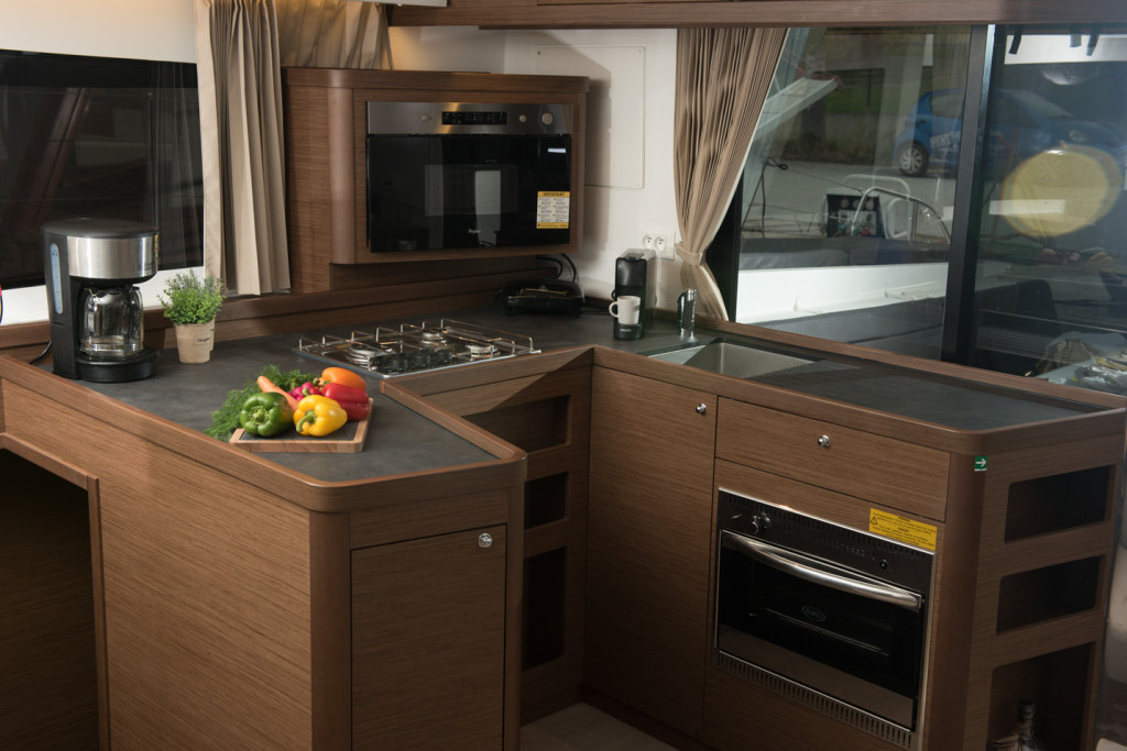 Yacht LAGOON - 42 "Euphoria"