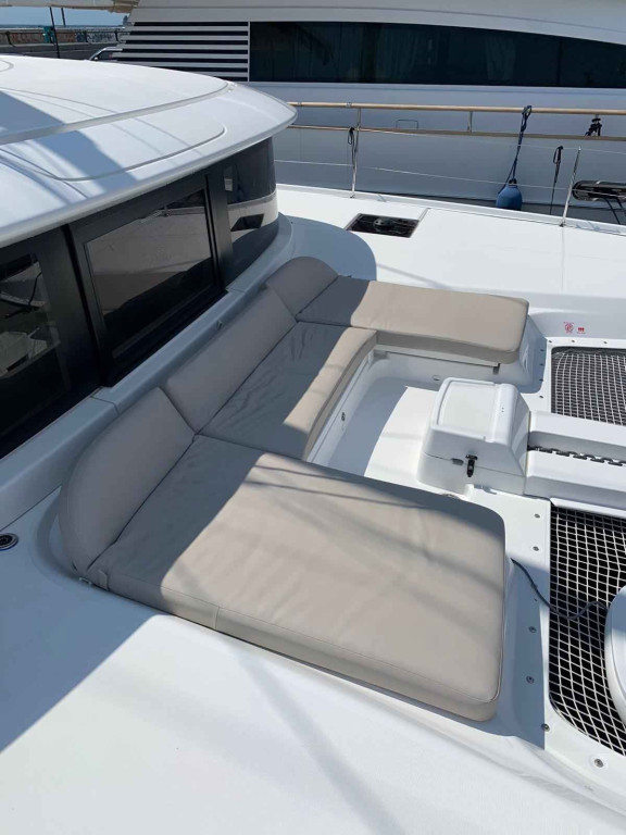 Yacht LAGOON - 46 "Lumina"