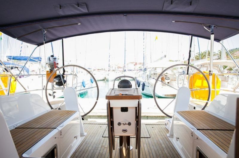 Yacht BAVARIA - Cruiser 46 "Lovro"