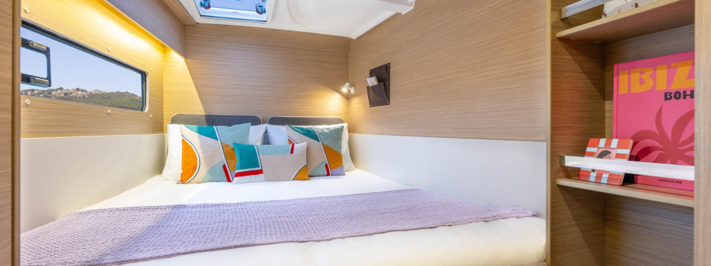 Yacht LAGOON - 38 "Alma Breeze"