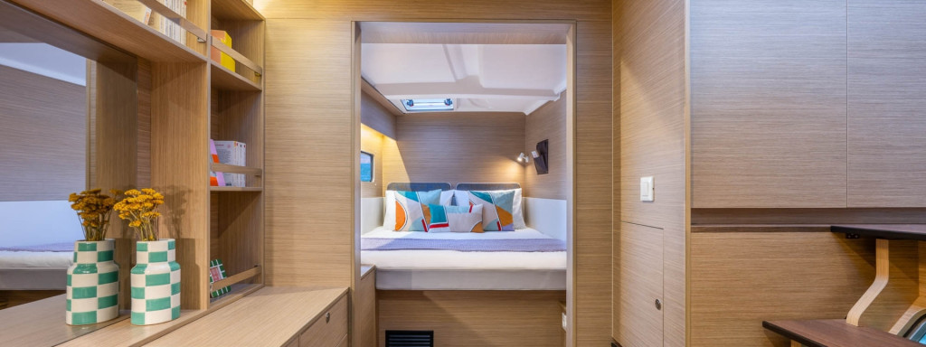 Yacht LAGOON - 38 "Alma Breeze"