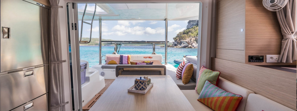 Yacht LAGOON - 38 "Alma Breeze"