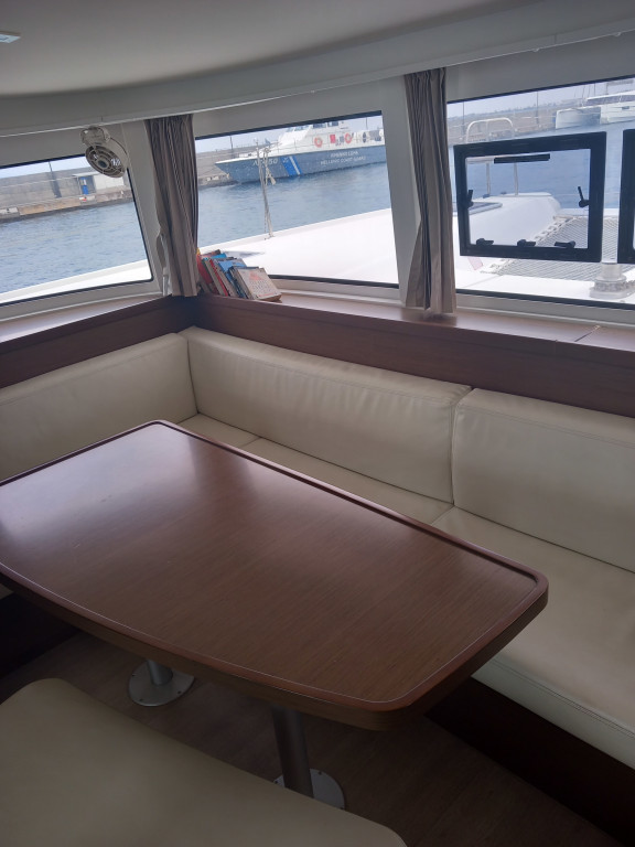 Yacht LAGOON - 42 "Neverland"