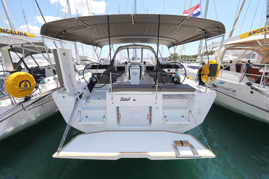 Yacht DUFOUR - 44 "Soul"