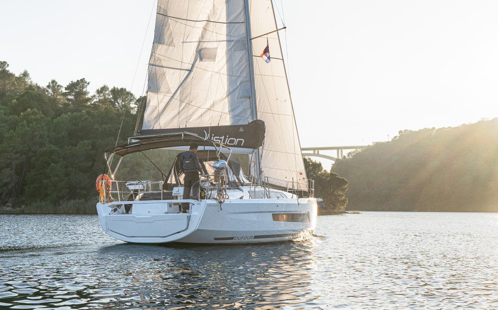 Yacht DUFOUR - 37 "First Laugh"