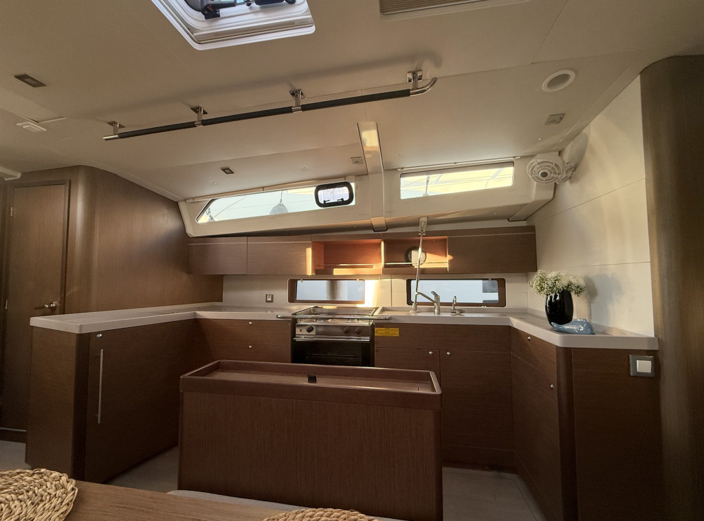 Yacht BENETEAU - Oceanis 46.1 "Athena 5"