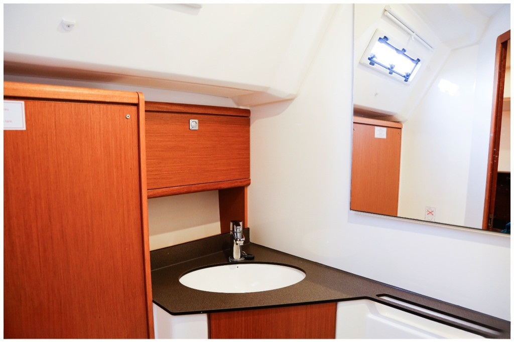 Yacht BAVARIA - Cruiser 46 "Tuerredda"