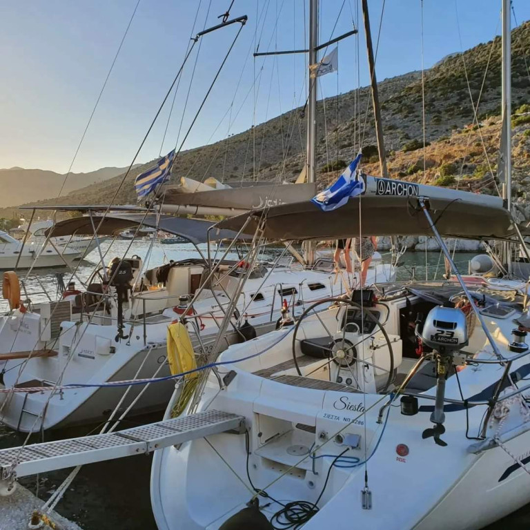 Yacht BAVARIA - 38 "Siesta"