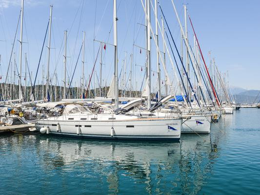 Yacht BAVARIA - Cruiser 45 "Santa Maria"