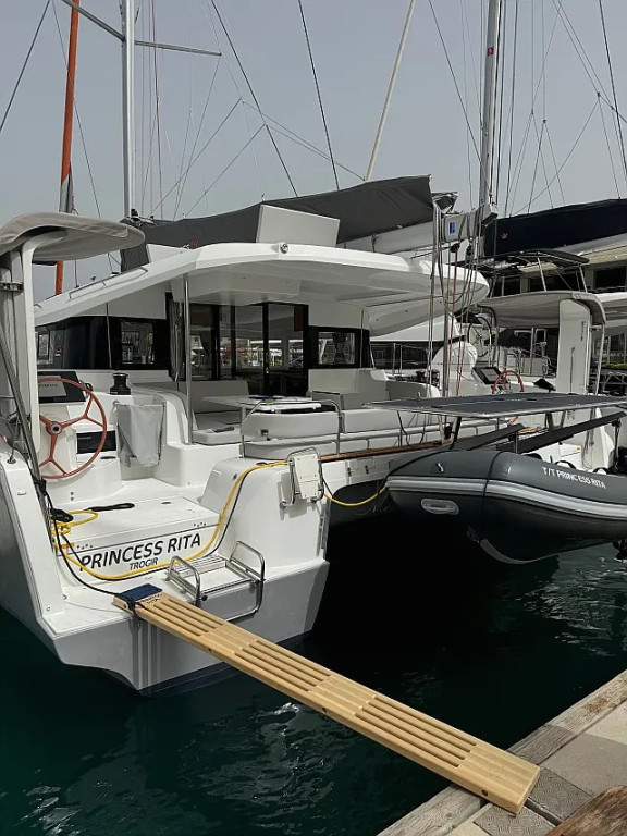 Yacht EXCESS-CATAMARANS - 14 "Princess Rita"