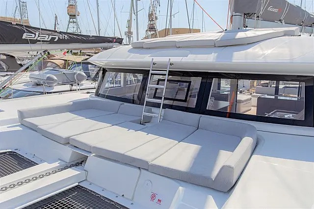 Yacht EXCESS-CATAMARANS - 15 "Faros"