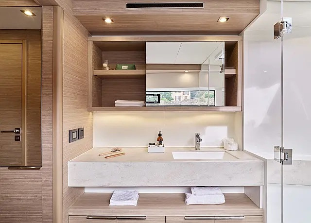 Yacht LAGOON - 51 "All for Love"