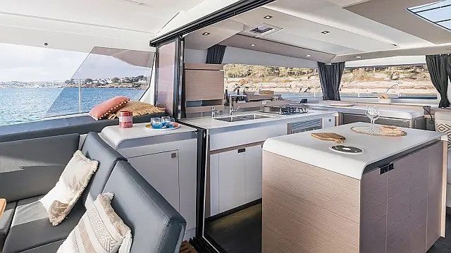 Yacht FOUNTAINE PAJOT - Aura 51 "Odysseus"