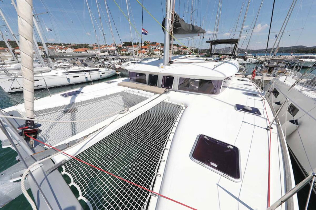 Yacht LAGOON - 400 "Atlantic"