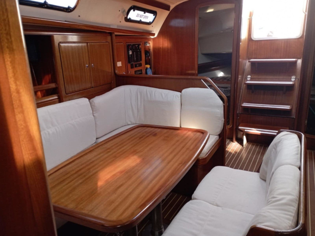 Yacht BAVARIA - 40 "Salty Baby"