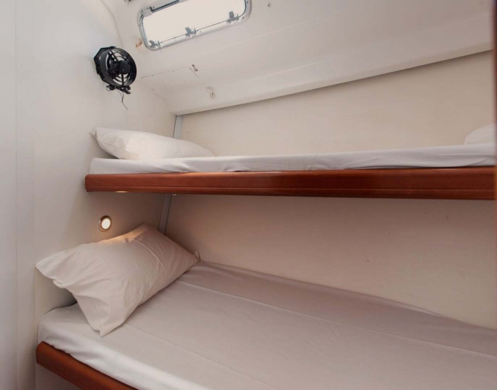 Yacht BENETEAU - Cyclades 43.4 "Ksenya"