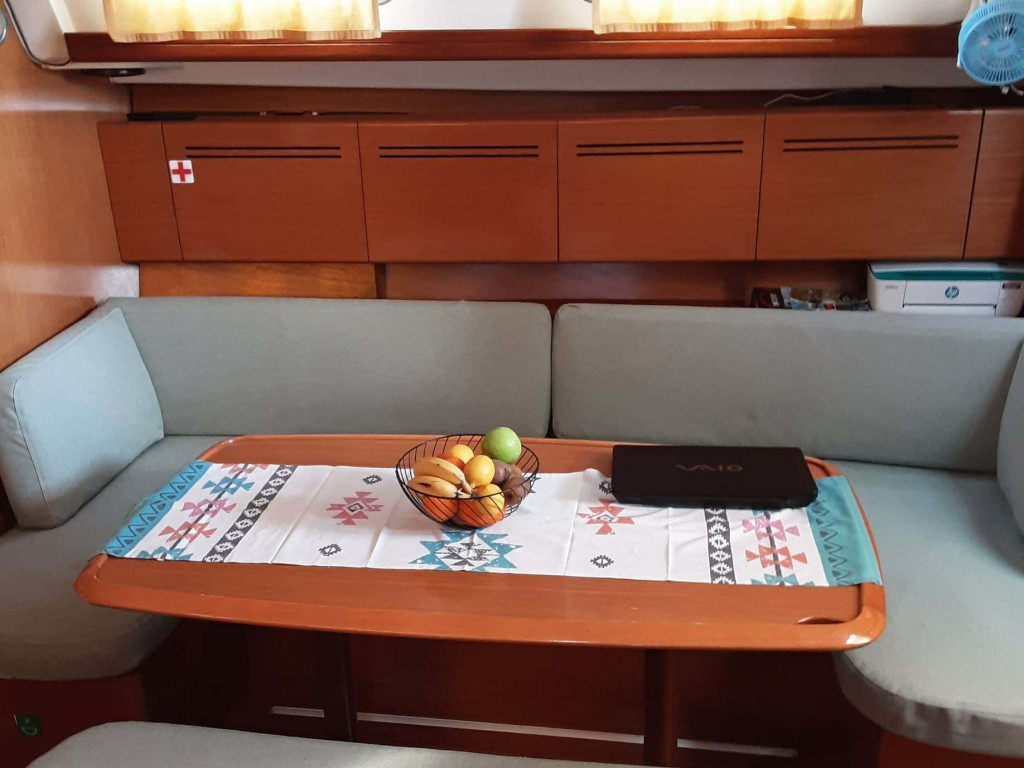 Yacht BENETEAU - Cyclades 43.4 "La Luna"