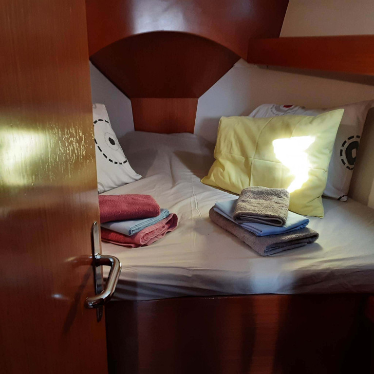 Yacht BENETEAU - Cyclades 43.4 "La Luna"