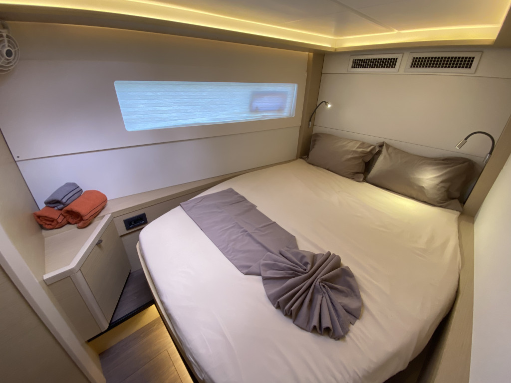 Yacht LAGOON - 46 "Dare I"