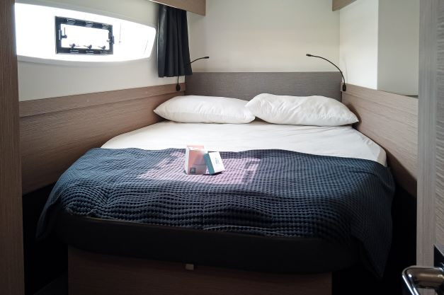 Yacht FOUNTAINE PAJOT - Astrea 42 "Lalena"