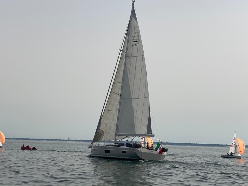 Yacht BAVARIA - C57 "Mai Mai"