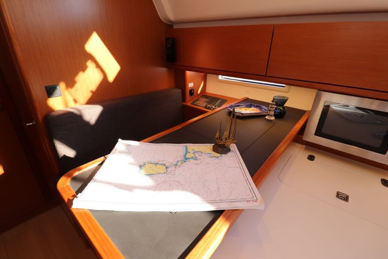 Yacht BAVARIA - Cruiser 51 "Euphoria"