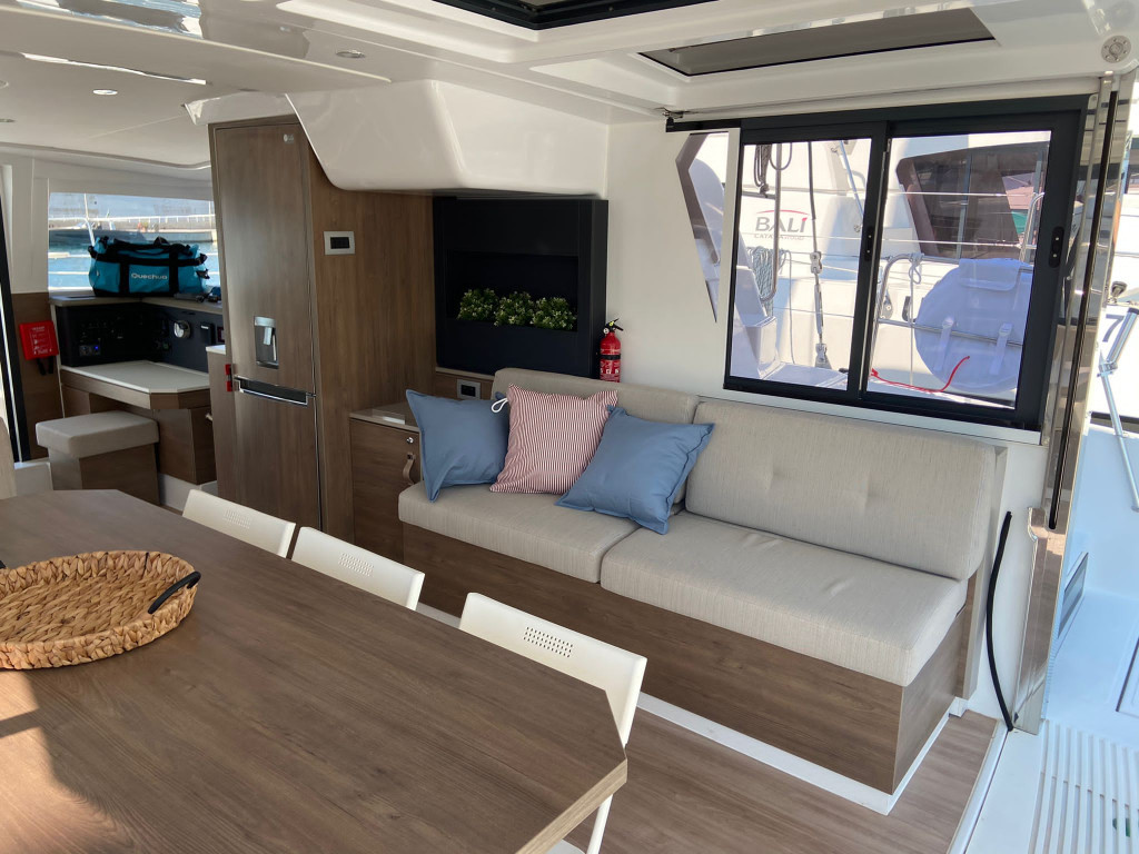 Yacht CATANA - Bali 4.2 "aMare"