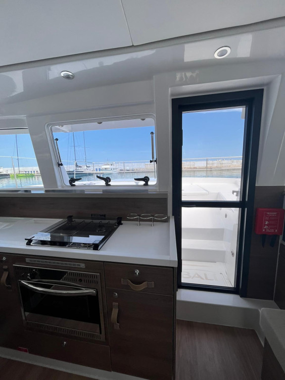 Yacht CATANA - Bali 4.2 "aMare"