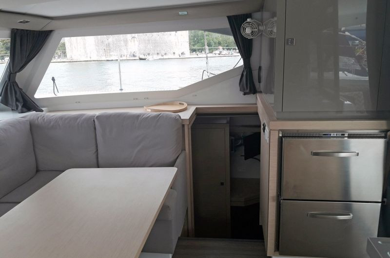 Yacht FOUNTAINE PAJOT - Lucia 40 "Space"