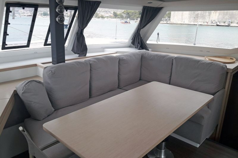 Yacht FOUNTAINE PAJOT - Lucia 40 "Space"