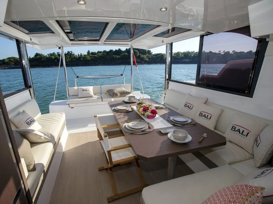 Yacht CATANA - Bali Catspace "Wow"