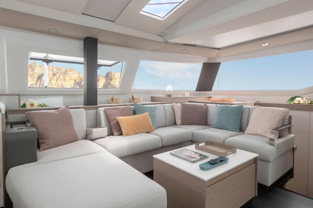 Yacht FOUNTAINE PAJOT - Elba 45 "Blu Dolphin"