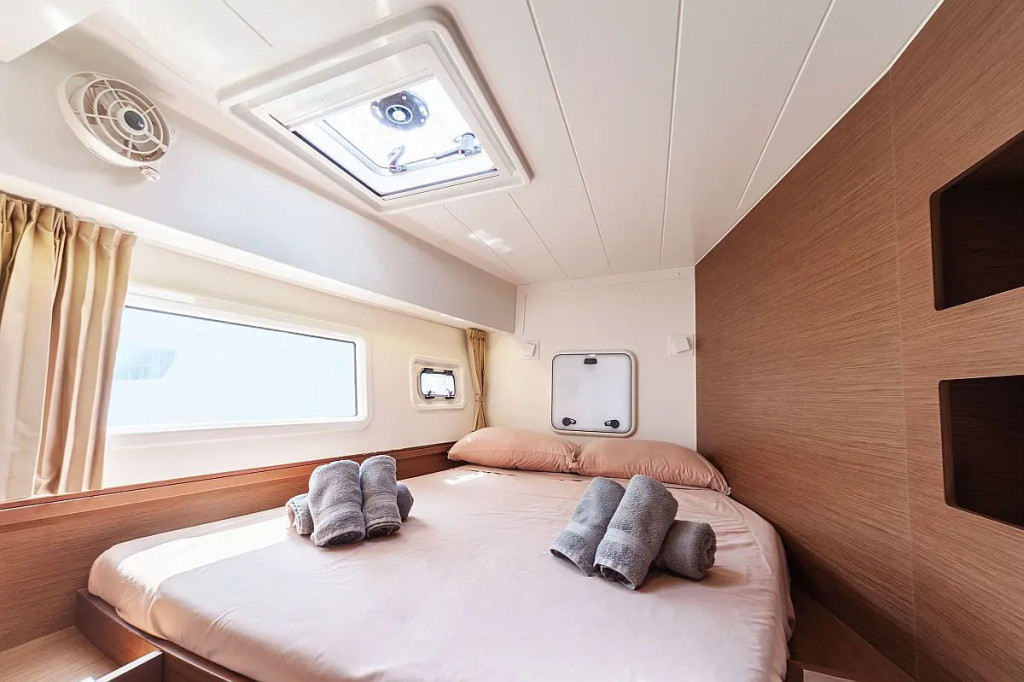 Yacht LAGOON - 42 "Frangy"