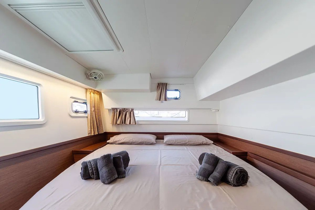 Yacht LAGOON - 42 "Frangy"