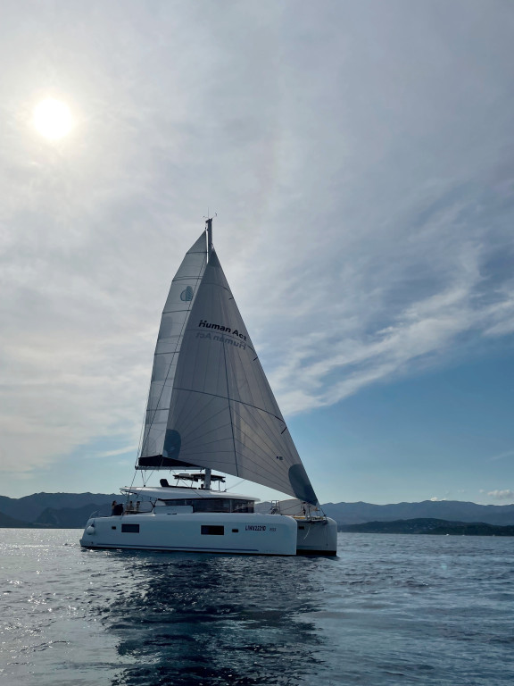 Yacht LAGOON - 42 "Maisha"