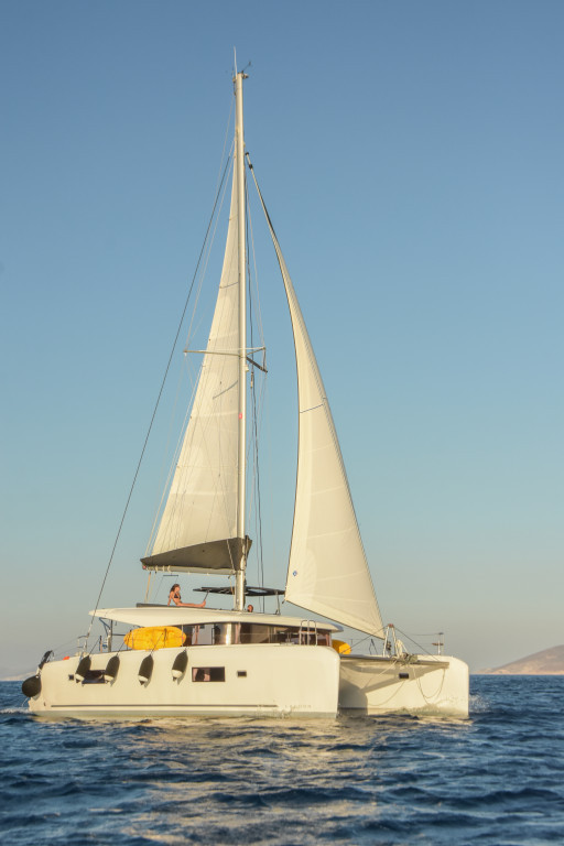 Yacht LAGOON - 42 "Petalida"
