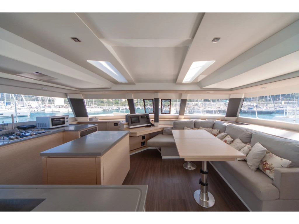 Yacht FOUNTAINE PAJOT - Saba 50 "Alvin"