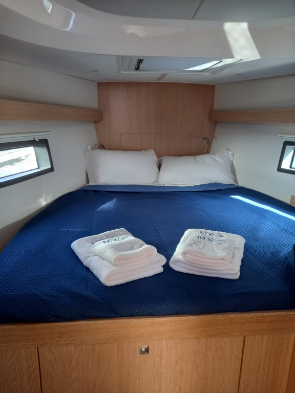 Yacht BAVARIA - C42 "Supereva"