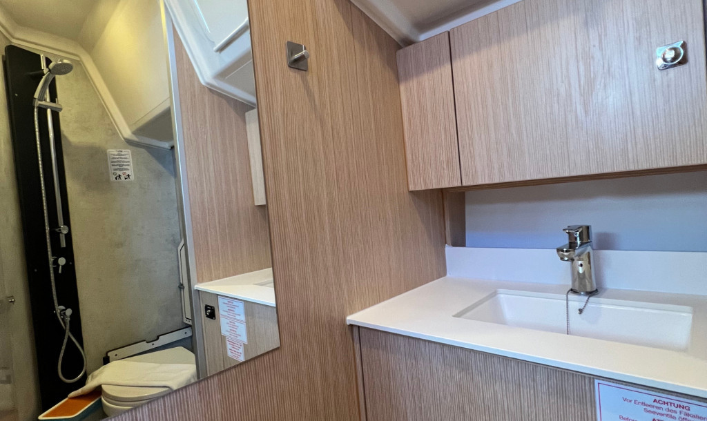 Yacht BAVARIA - C42 "Supereva"