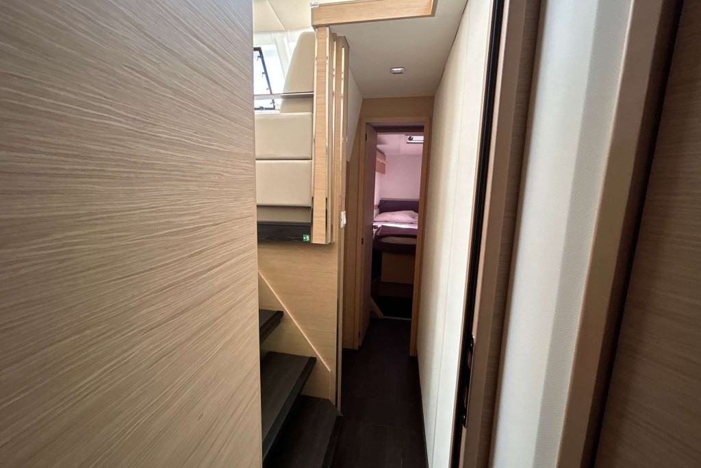 Yacht FOUNTAINE PAJOT - Astrea 42 "Deutz"