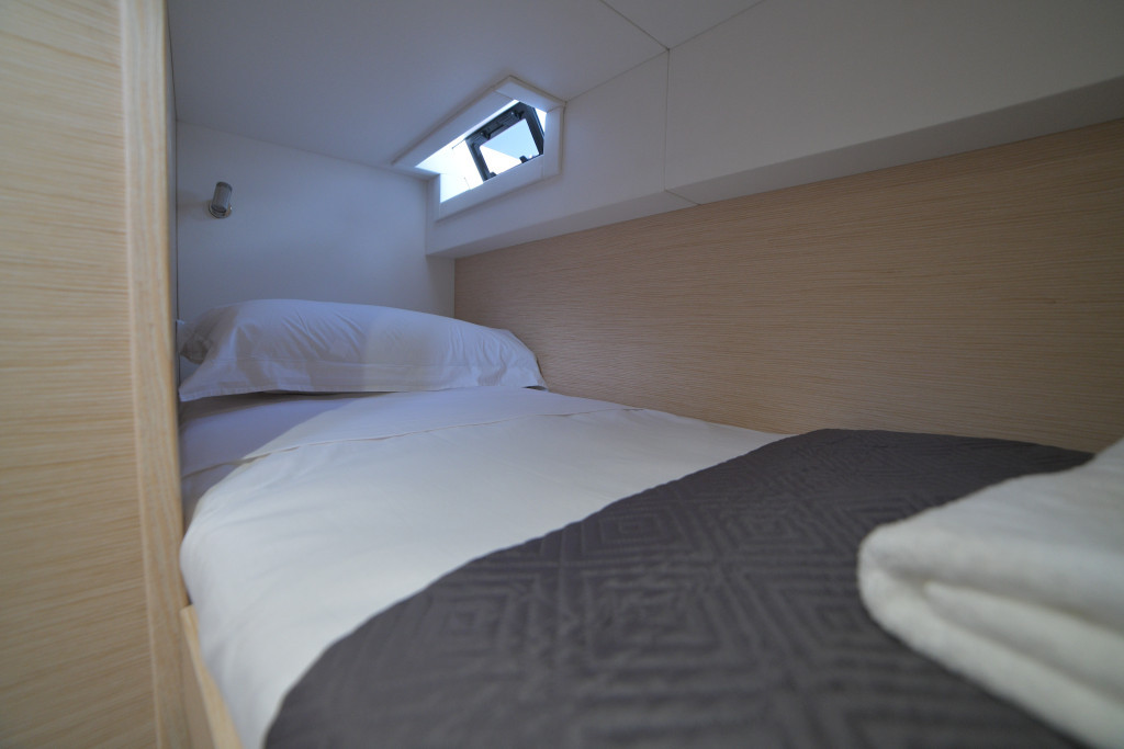 Yacht DUFOUR - 48 Catamaran "Inrada"