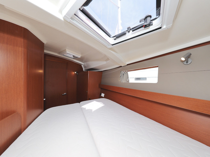 Yacht BENETEAU - Oceanis 41.1 "Seven"