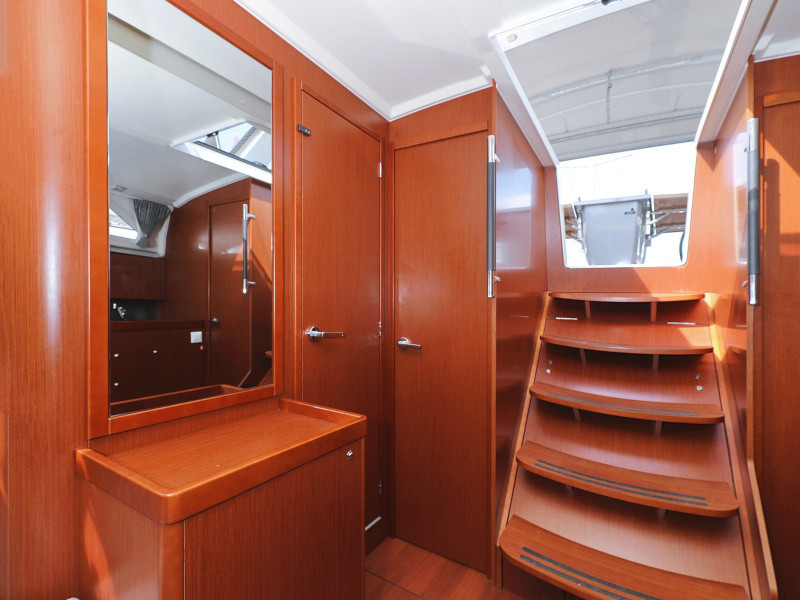 Yacht BENETEAU - Oceanis 41.1 "Seven"