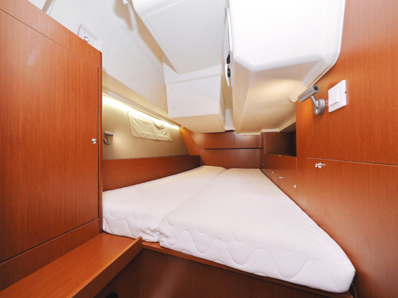 Yacht BENETEAU - Oceanis 41.1 "Seven"