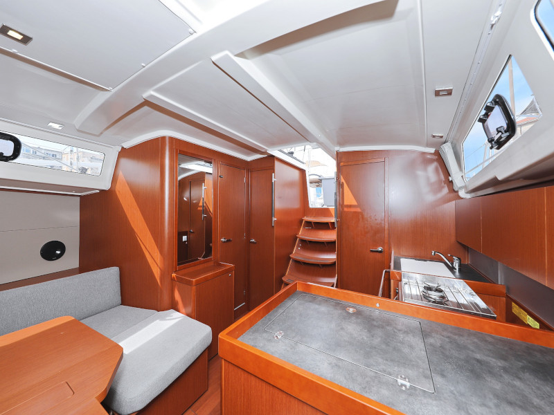 Yacht BENETEAU - Oceanis 41.1 "Seven"