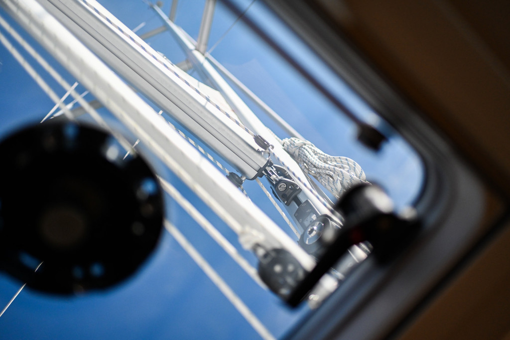 Yacht BAVARIA - C42 "Dna"